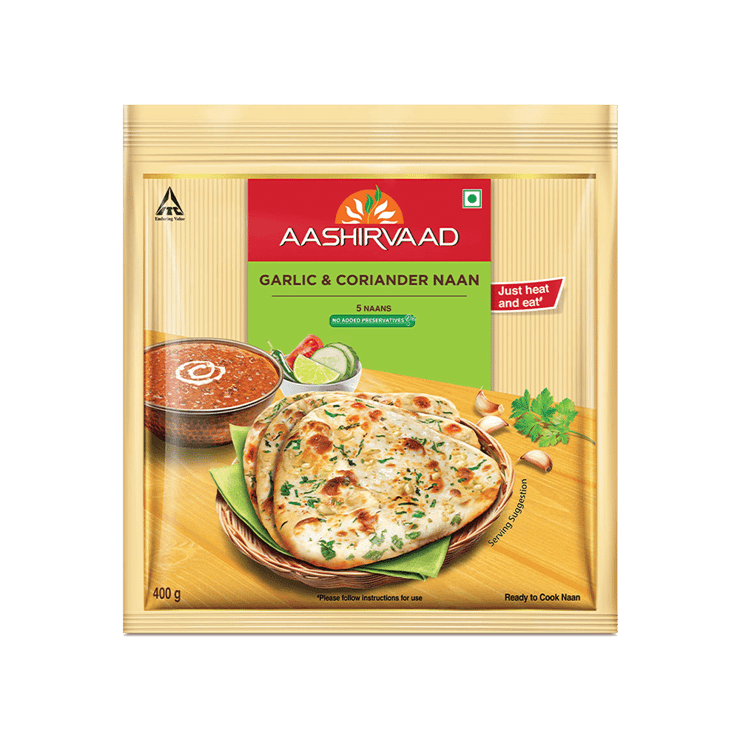 Aashirvaad Garlic & Coriander Naan (Heat & Eat) - 400 g