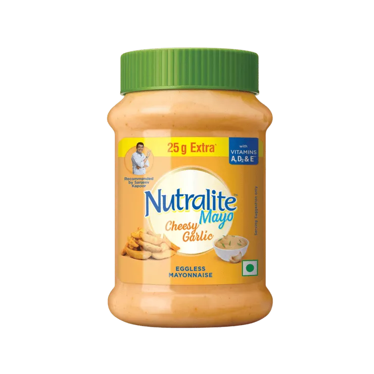 Nutralite Eggless Cheesy Garlic Flavoured Mayonnaise – With 25g extra – 300 g