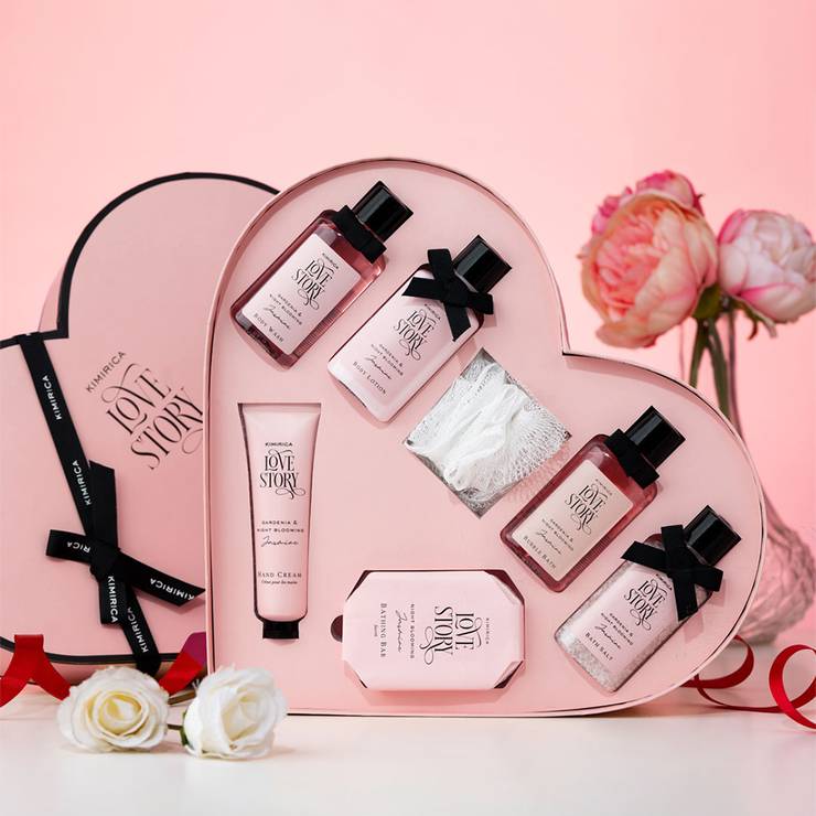 Kimirica Love Story Moment Gift Set – 1 pack (7 pieces)